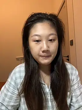 Snapshot of xena0501 chatting on September 19, 2025, 5:24 pm xena0501 online show from September 19, 2025, 5:24 pm