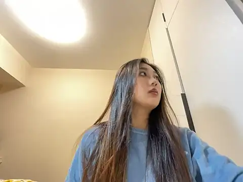 Snapshot of xena0501 chatting on December 4, 2025, 12:36 pm xena0501 online show from December 4, 2025, 12:36 pm