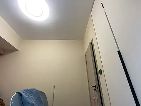 xena0501 online show from March 4, 2026, 12:00 pm