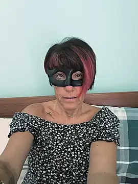 Snapshot of DragonflyExhib chatting on June 13, 2026, 10:46 am DragonflyExhib online show from June 13, 2026, 10:46 am