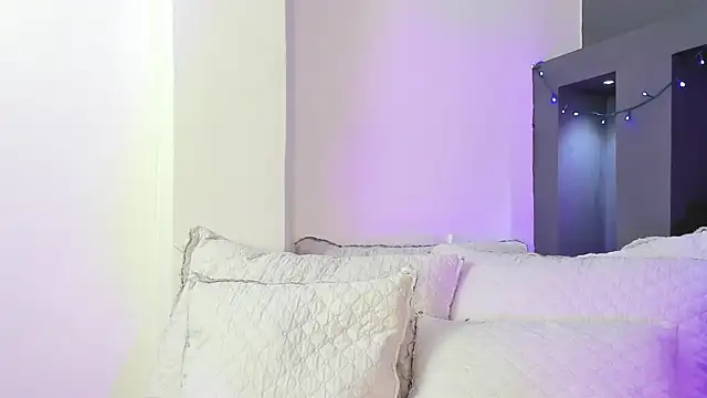 Snapshot of MaiaaCandy chatting on September 21, 2025, 2:46 am MaiaaCandy online show from September 21, 2025, 2:46 am