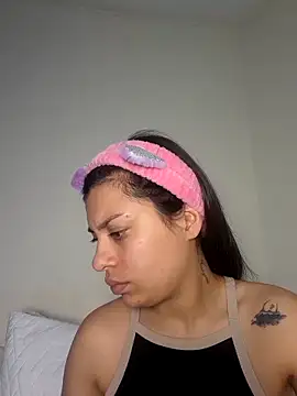 AmaiaSalvatore online show from September 14, 2025, 8:08 pm