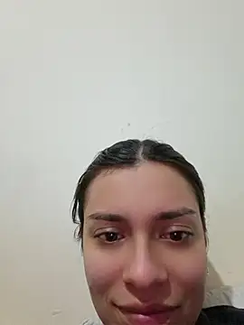 Snapshot of AmaiaSalvatore chatting on May 2, 2026, 11:43 pm AmaiaSalvatore online show from May 2, 2026, 11:43 pm