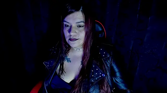 Snapshot of Moon_Dark520 chatting on November 24, 2025, 4:34 am Moon Dark520 online show from November 24, 2025, 4:34 am