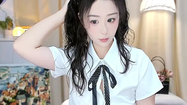 Snapshot of lumi65 chatting on October 15, 2025, 11:43 am lumi65 online show from October 15, 2025, 11:43 am