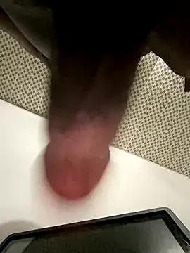 Snapshot of Atta-esi chatting on November 30, 2025, 8:24 pm Atta-esi online show from November 30, 2025, 8:24 pm