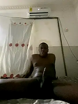 Snapshot of Atta-esi chatting on December 5, 2025, 12:41 am Atta-esi online show from December 5, 2025, 12:41 am