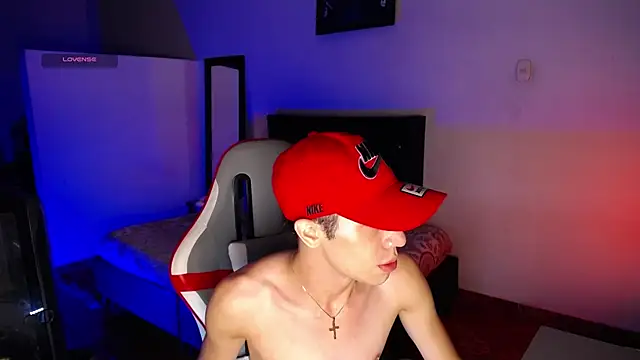 Snapshot of santiago_cutex chatting on June 9, 2026, 1:34 pm santiago cutex online show from June 9, 2026, 1:34 pm