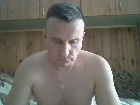 Snapshot of Maksymilian1 chatting on February 17, 2026, 12:56 pm Maksymilian1 online show from February 17, 2026, 12:56 pm