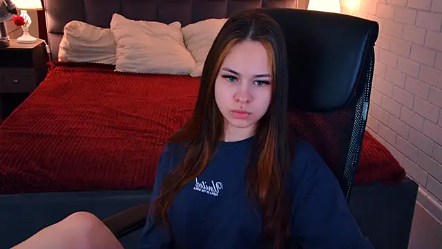 UliaNeer online show from March 11, 2026, 5:13 am