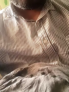 Snapshot of aarav_013 chatting on April 10, 2026, 4:28 am aarav 013 online show from April 10, 2026, 4:28 am