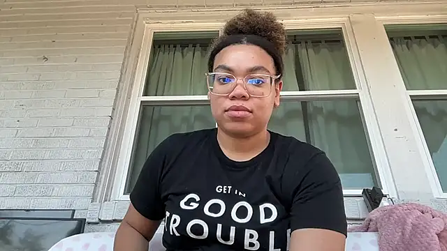 Snapshot of zahrabliss chatting on September 12, 2025, 5:02 pm zahrabliss online show from September 12, 2025, 5:02 pm