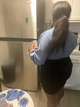 Snapshot of Juicystorm chatting on October 10, 2025, 5:34 pm Juicystorm online show from October 10, 2025, 5:34 pm