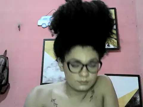 Cachinhospreto online show from May 1, 2026, 2:05 am