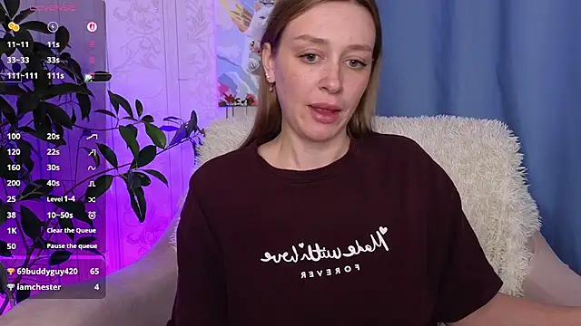 evashiny  online show from May 3, 2026, 3:34 am