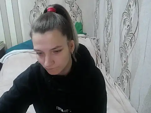 AlissaClark online show from October 27, 2025, 8:57 pm