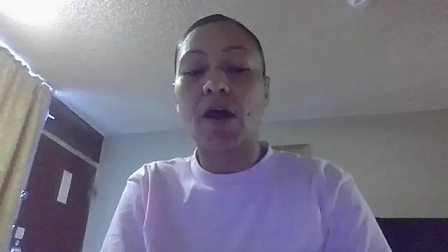Flossee online show from March 22, 2026, 10:02 pm