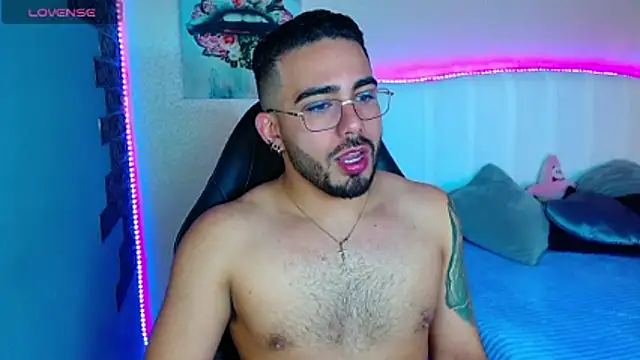 adamhairy online show from July 11, 2026, 6:43 pm