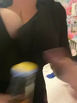 Snapshot of Sassylady chatting on October 18, 2025, 6:52 pm Sassylady online show from October 18, 2025, 6:52 pm