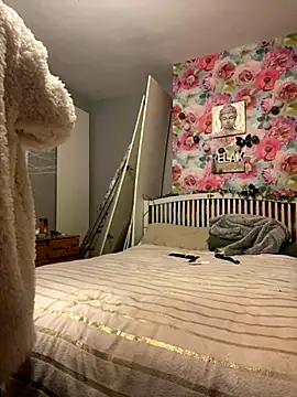 Snapshot of Sassylady chatting on December 13, 2025, 9:20 pm Sassylady online show from December 13, 2025, 9:20 pm