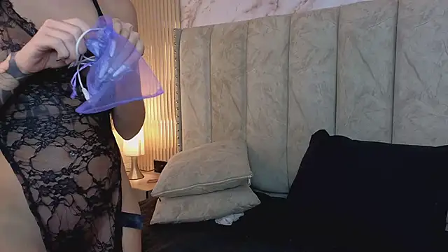 AnastasiaColeman online show from April 25, 2026, 7:55 pm