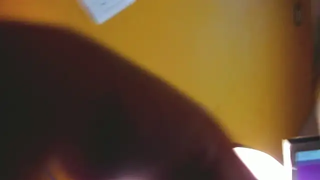 Snapshot of bella_houston_ chatting on September 21, 2025, 12:23 am bella houston online show from September 21, 2025, 12:23 am