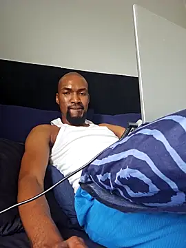 mojaymort online show from December 17, 2025, 12:44 pm