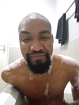 mojaymort online show from December 18, 2025, 9:54 pm