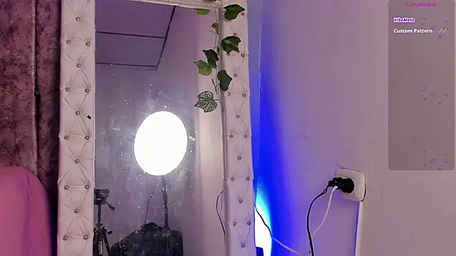 Snapshot of _jasmine_blush chatting on November 12, 2025, 1:44 pm jasmine blush online show from November 12, 2025, 1:44 pm