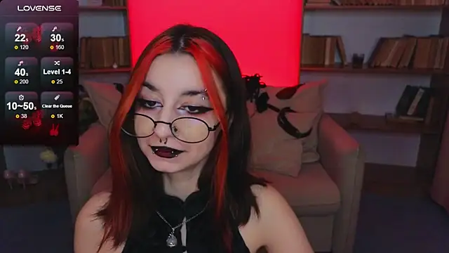 Snapshot of Mistress__Marcelline chatting on November 26, 2025, 9:43 am Mistress Marcelline online show from November 26, 2025, 9:43 am