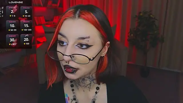 Snapshot of Mistress__Marcelline chatting on June 5, 2026, 6:52 am Mistress Marcelline online show from June 5, 2026, 6:52 am
