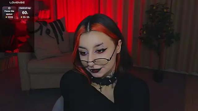 Snapshot of Mistress__Marcelline chatting on June 11, 2026, 2:53 am Mistress Marcelline online show from June 11, 2026, 2:53 am