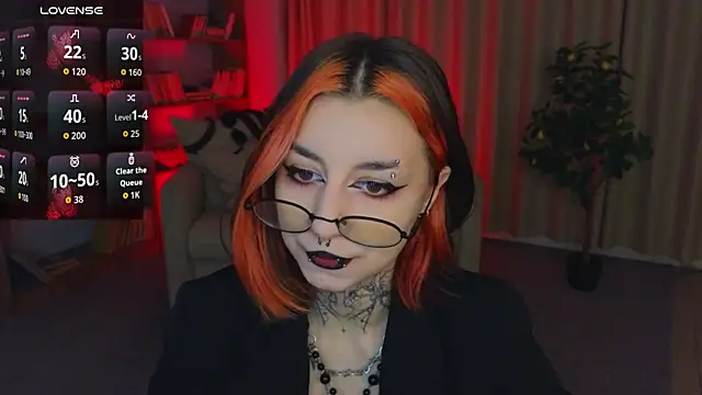 Snapshot of Mistress__Marcelline chatting on June 17, 2026, 1:30 am Mistress Marcelline online show from June 17, 2026, 1:30 am