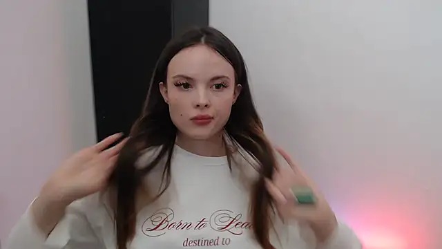 Snapshot of Ariella_ari chatting on September 22, 2025, 12:51 pm Ariella ari online show from September 22, 2025, 12:51 pm