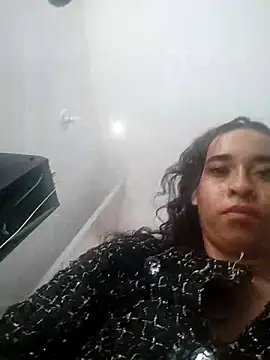 Snapshot of Valenn_fernandez chatting on April 8, 2026, 7:03 pm Valenn fernandez online show from April 8, 2026, 7:03 pm