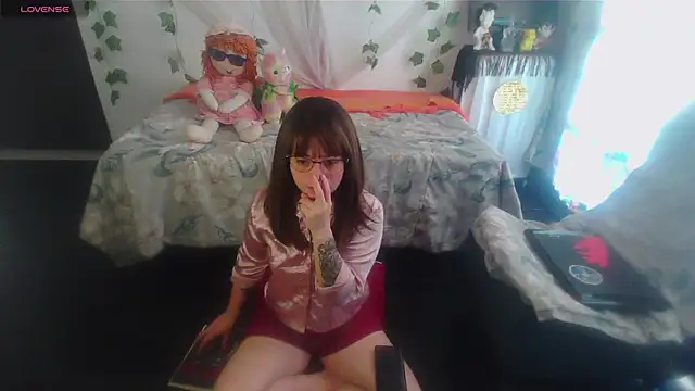 Mitsuha gate online show from April 22, 2026, 1:12 pm