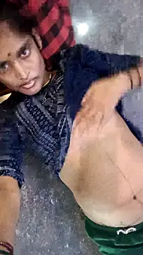 Guriya0076 online show from September 18, 2025, 11:01 am