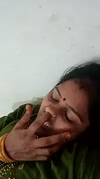 Guriya0076 online show from April 26, 2026, 12:36 pm