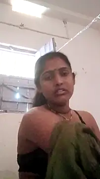 Guriya0076 online show from April 27, 2026, 12:41 am