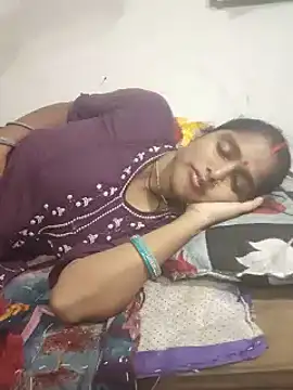 Snapshot of Guriya0076 chatting on July 6, 2026, 11:40 am Guriya0076 online show from July 6, 2026, 11:40 am