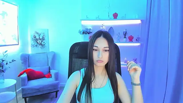 ElviraWesdety online show from March 16, 2026, 5:44 am