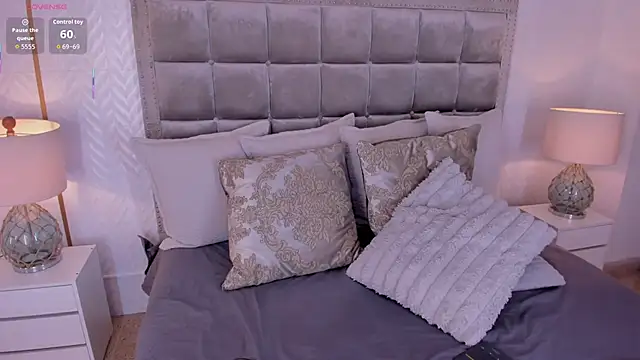 Snapshot of lucianacohelo chatting on November 4, 2025, 8:52 pm lucianacohelo online show from November 4, 2025, 8:52 pm