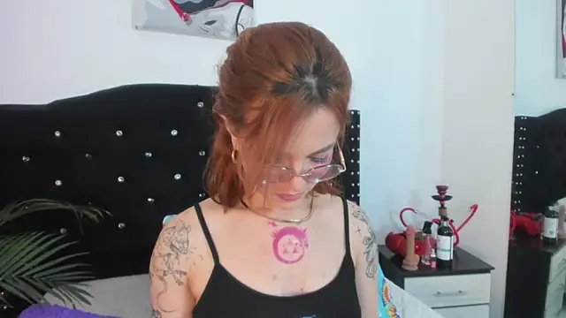 Snapshot of abby_jones2 chatting on July 9, 2026, 3:32 am abby jones2 online show from July 9, 2026, 3:32 am