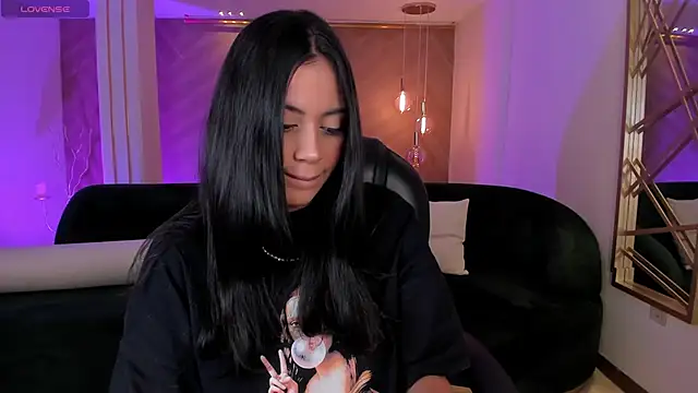 AmbarJames  online show from October 16, 2025, 11:44 am