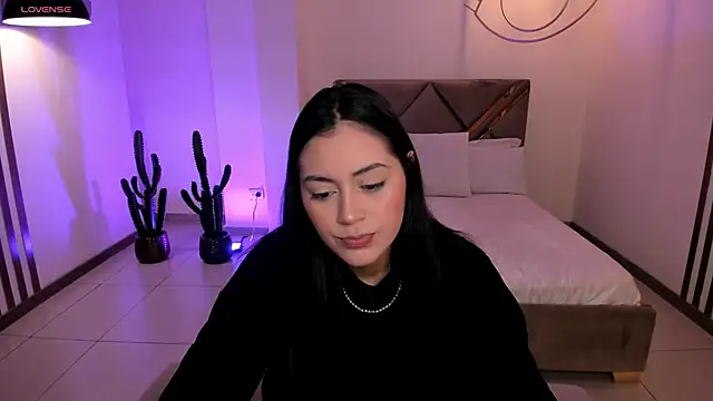 AmbarJames  online show from January 9, 2026, 11:57 am