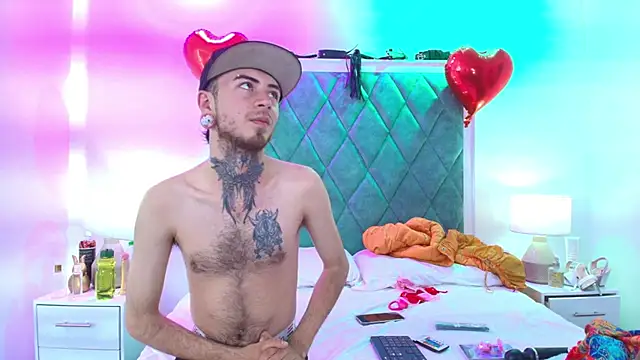 Asha zuri and adam online show from October 8, 2025, 12:36 pm