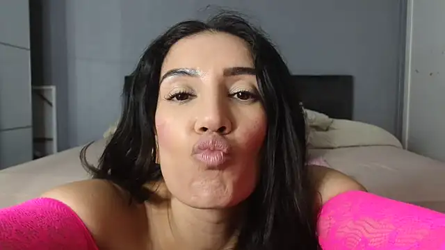 Snapshot of Samissou_X chatting on May 8, 2026, 4:12 pm Samissou X online show from May 8, 2026, 4:12 pm