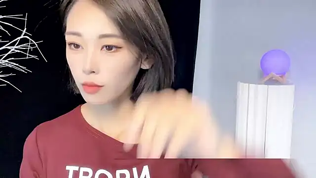 xiaoyue8888 online show from September 20, 2025, 12:55 am