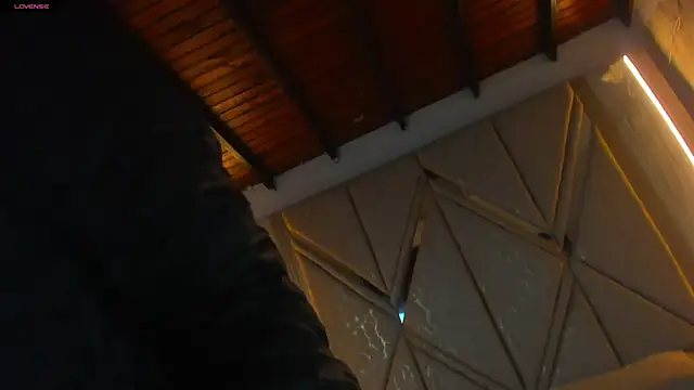 Snapshot of Hotcouple_222 chatting on November 27, 2025, 7:21 am Hotcouple 222 online show from November 27, 2025, 7:21 am