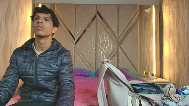 Hotcouple 222 online show from February 26, 2026, 7:18 am